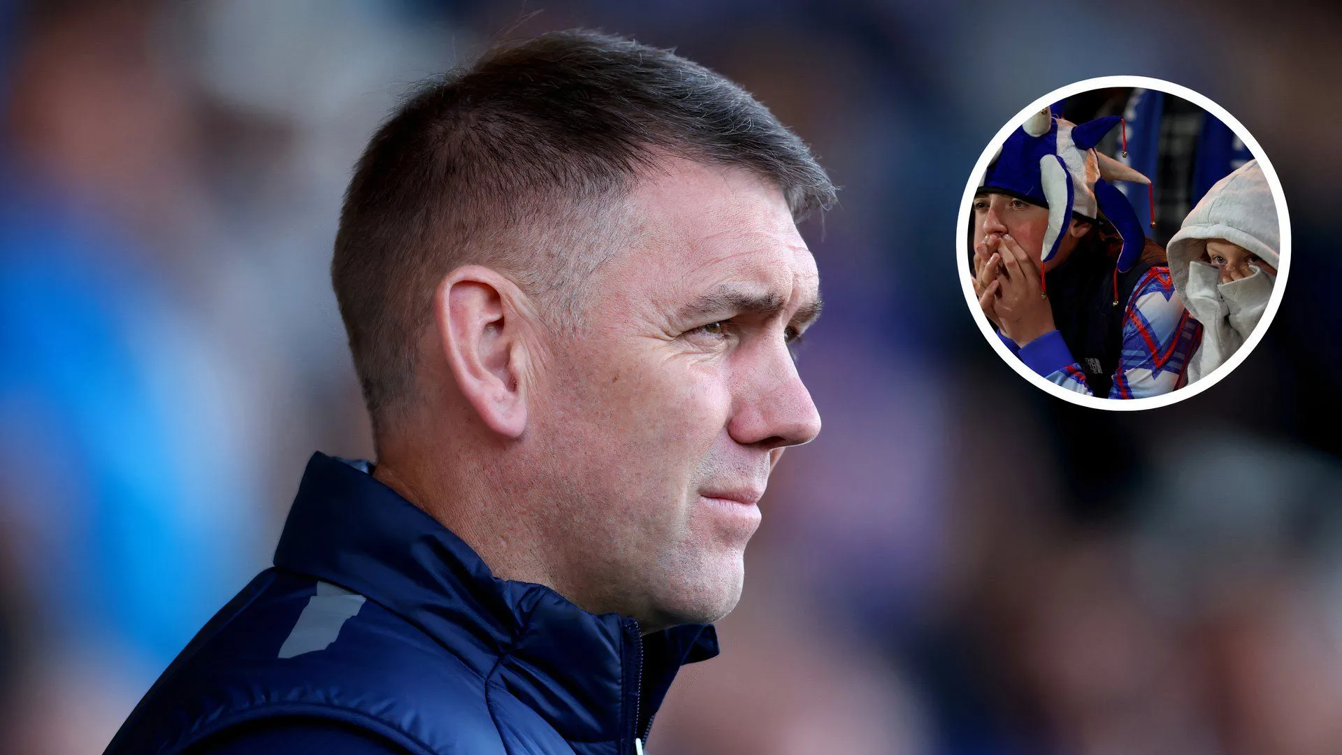 HLV Dave Challinor trước bài toán nhân sự cho Stockport County mùa giải mới.