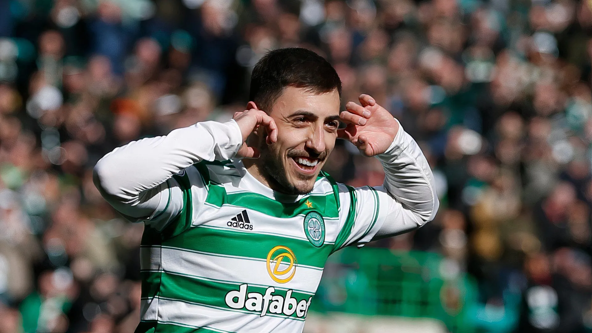 Josip Juranovic thi đấu cho Celtic, nơi anh có kinh nghiệm quý báu