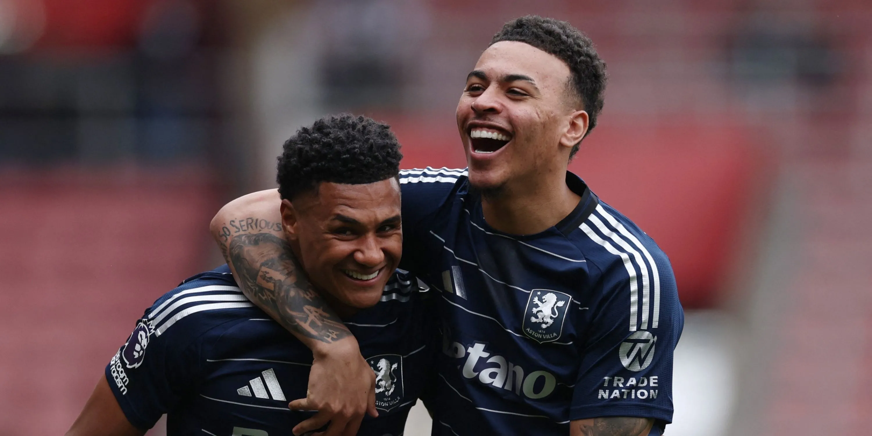 Ollie Watkins ăn mừng bàn thắng cho Aston Villa - nguy cơ mất trụ cột hàng công CLB Ngoại hạng Anh