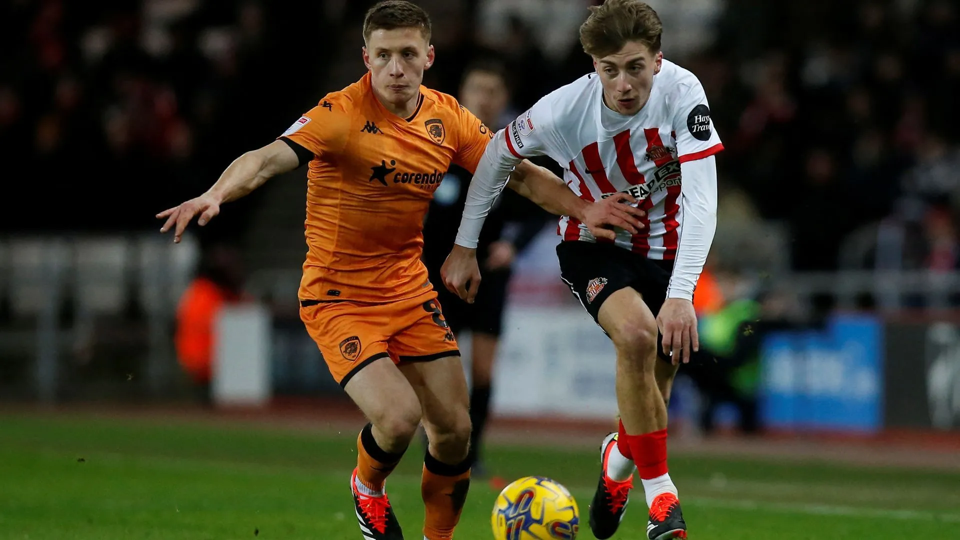Greg Docherty, đội trưởng Charlton Athletic, người mà nhiều người hâm mộ cho rằng cần được thay thế bằng một tiền vệ sáng tạo hơn như Marc Leonard.