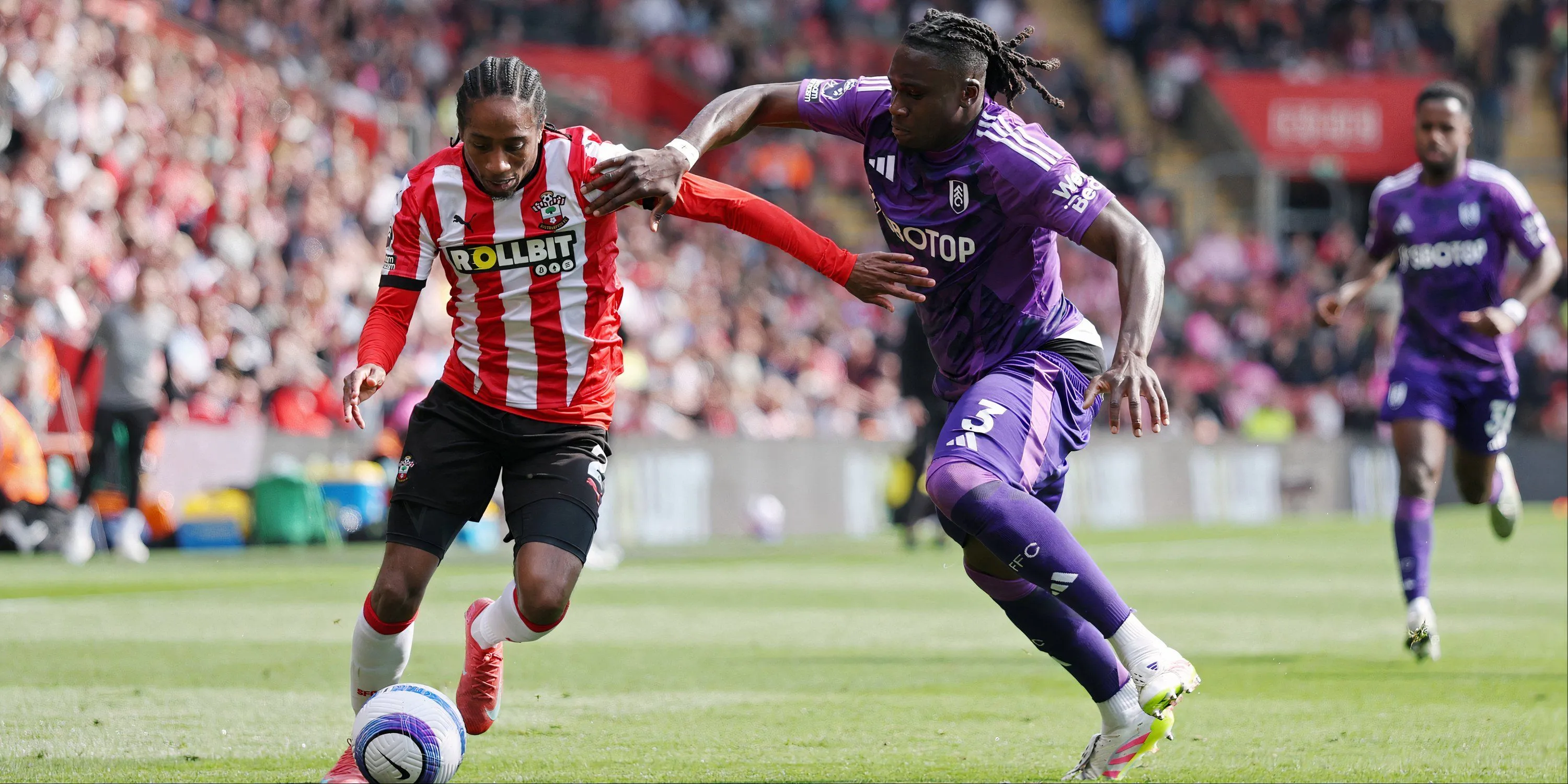Hậu vệ Kyle Walker-Peters của Southampton, người được Everton quan tâm