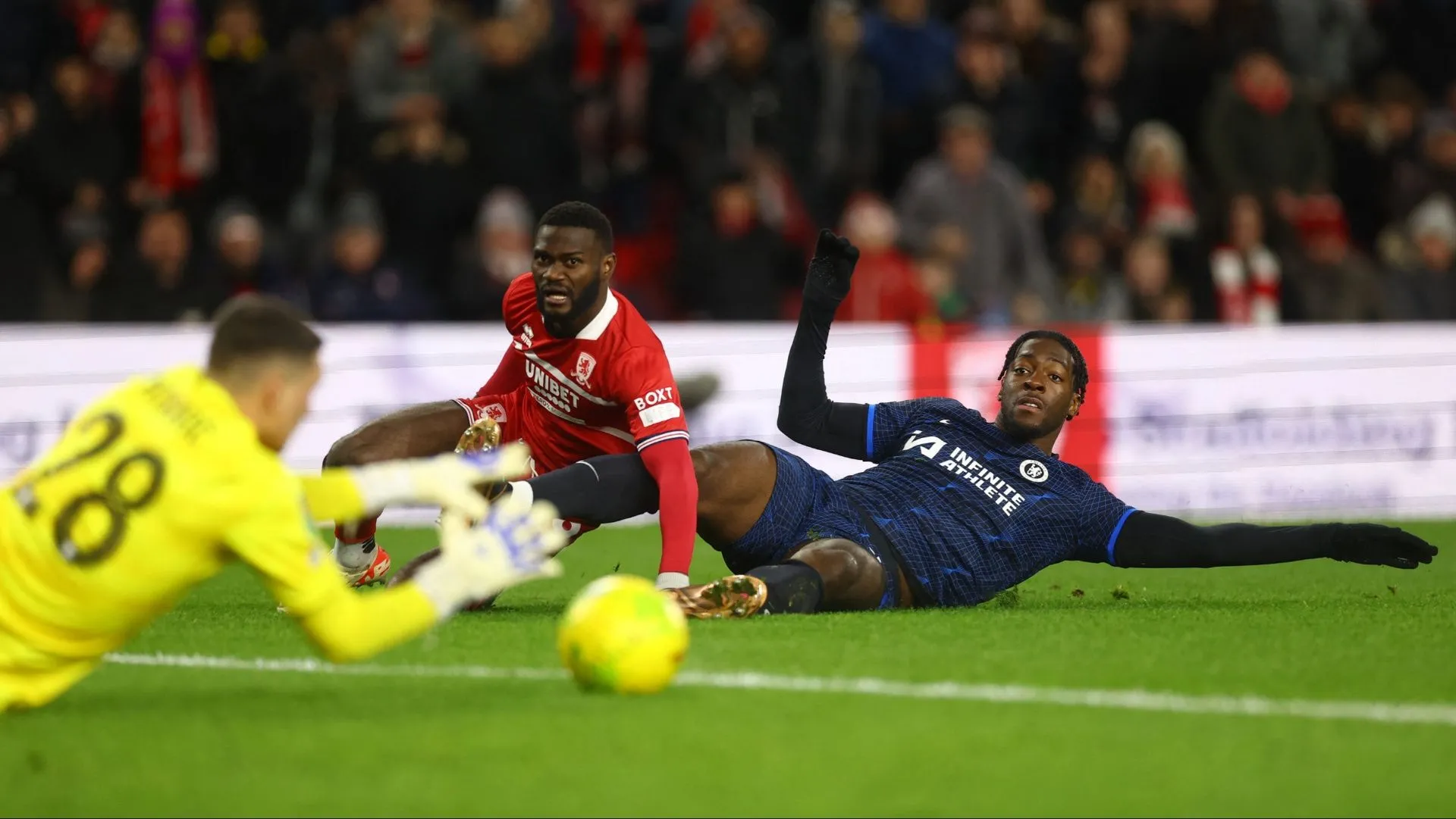 Tiền đạo Emmanuel Latte Lath khi còn thi đấu cho Middlesbrough