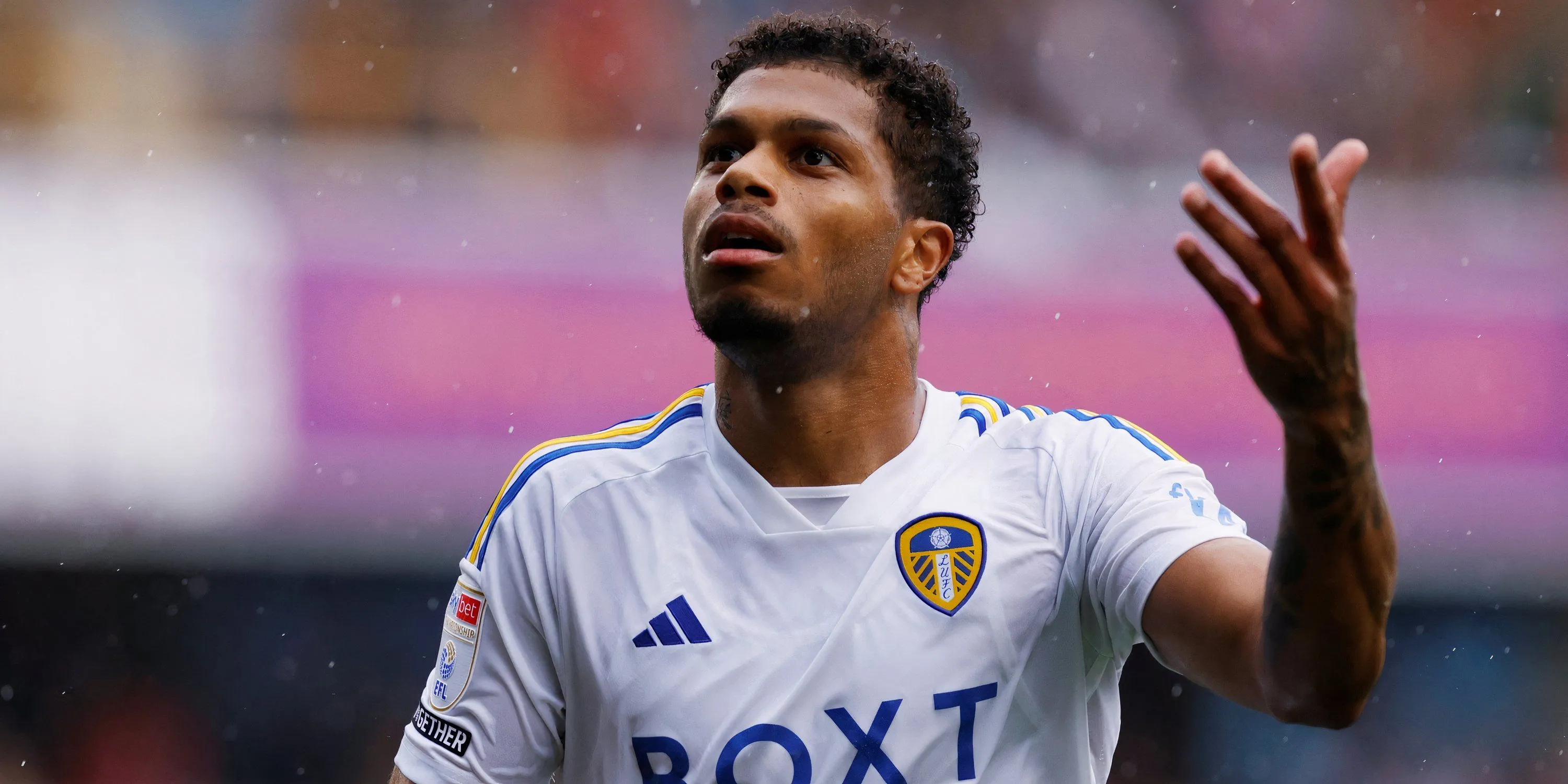 Tiền đạo Georginio Rutter trong màu áo Leeds United (ảnh minh họa chuyển nhượng)