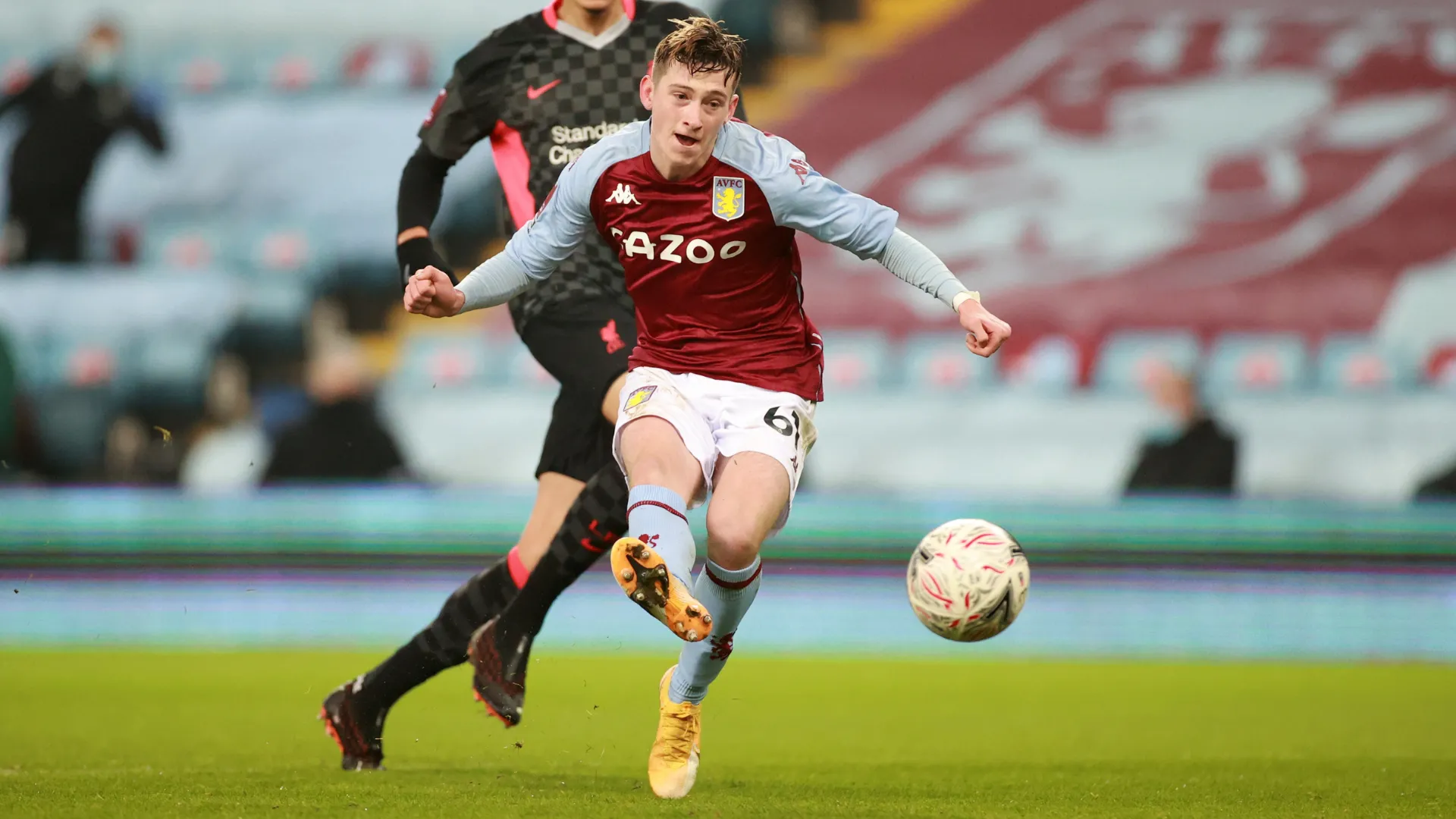 Tiền đạo trẻ Louie Barry của Aston Villa, một trong những mục tiêu quan trọng của Derby County