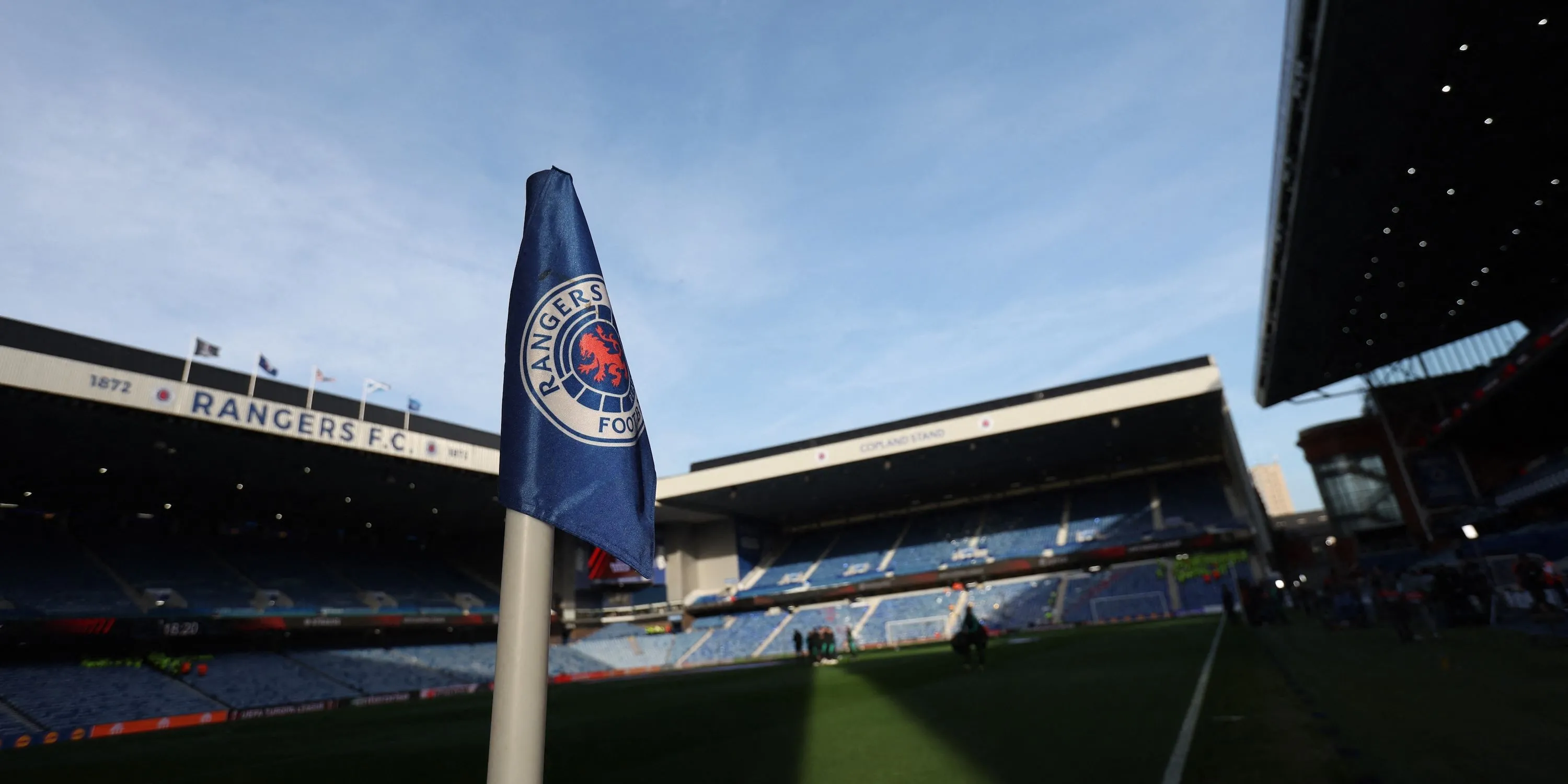 Góc khán đài Ibrox, sân nhà của câu lạc bộ Rangers tại Scotland