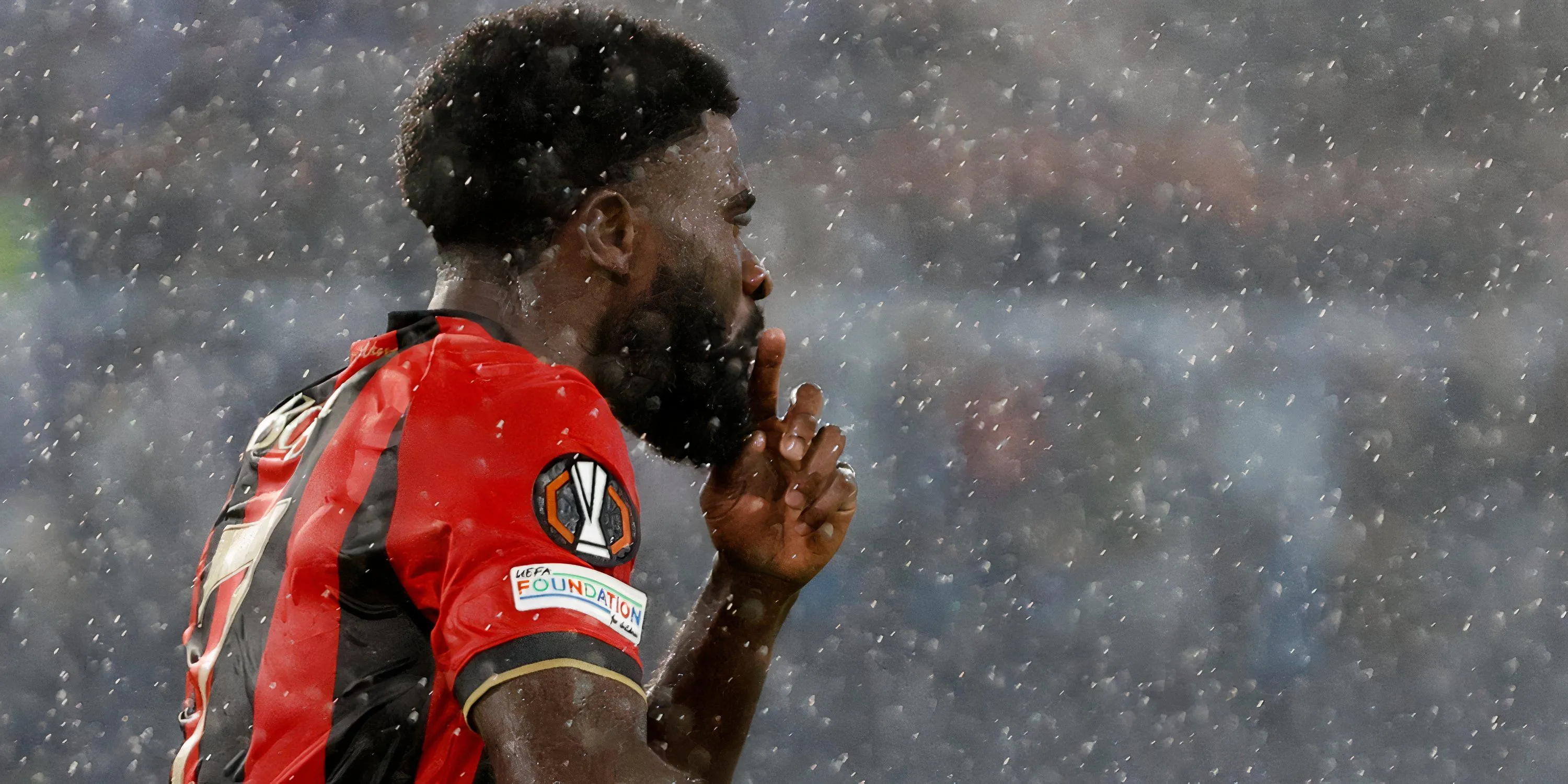 Jeremie Boga thể hiện kỹ thuật cá nhân trong trận đấu cho OGC Nice