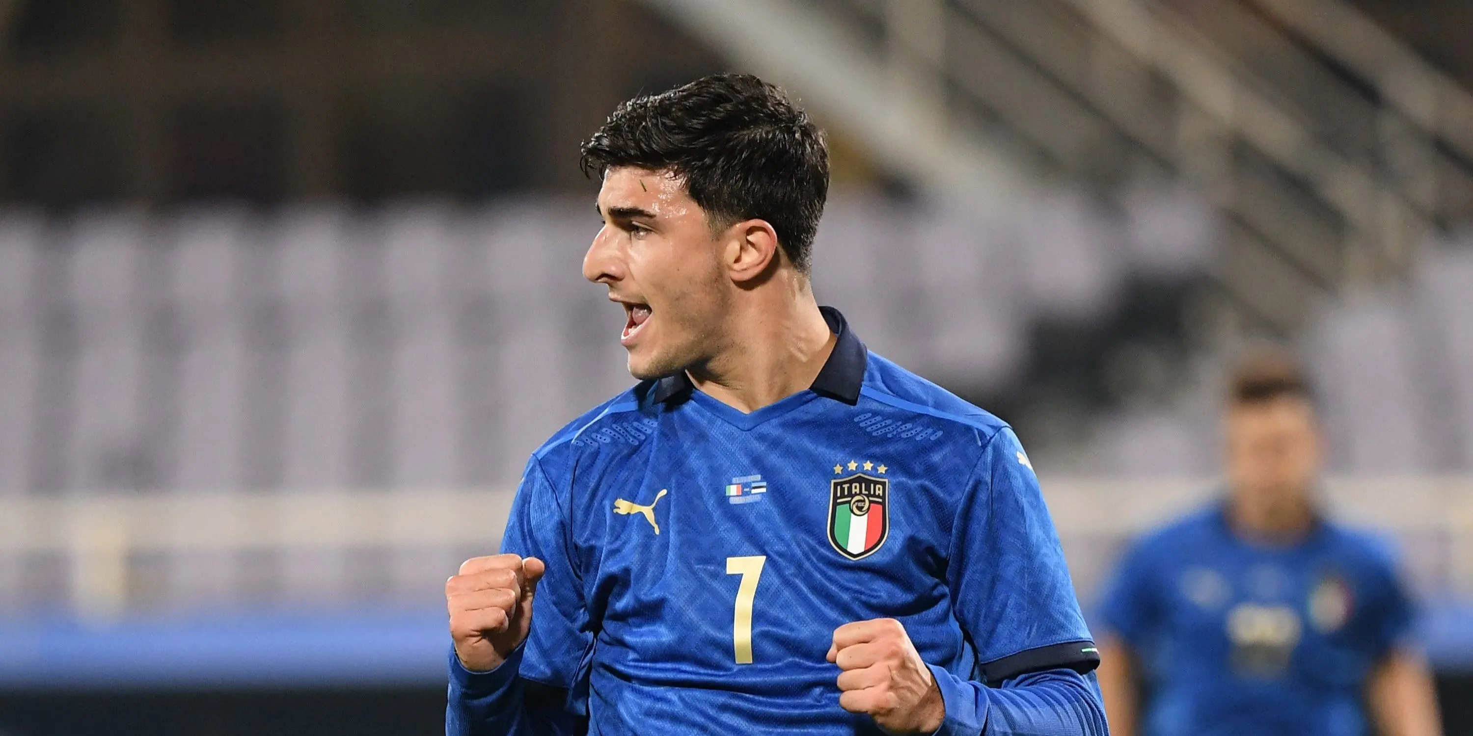 Riccardo Orsolini ăn mừng bàn thắng cho đội tuyển Ý