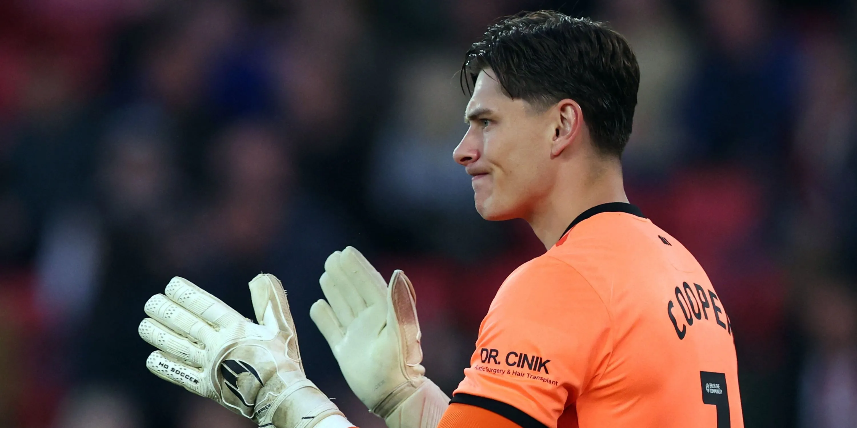 Thủ môn Michael Cooper của Sheffield United, mục tiêu được Everton quan tâm cho mùa giải mới.