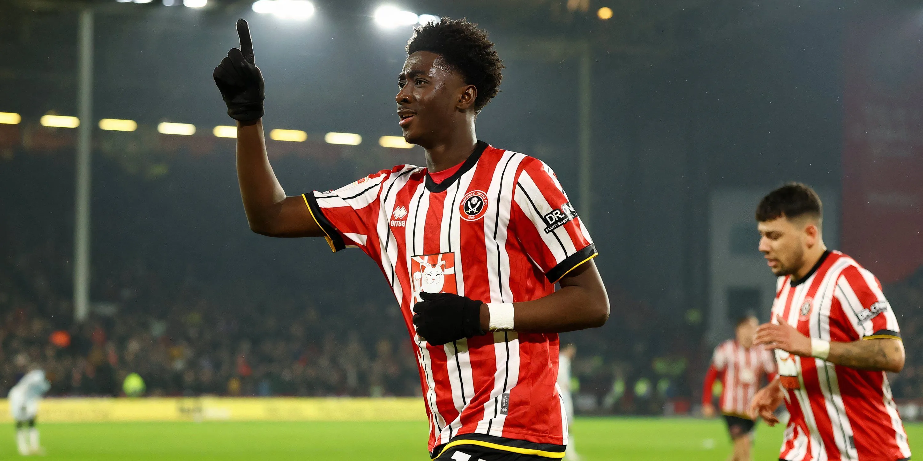 Tiền vệ Jesurun Rak-Sakyi, mục tiêu chuyển nhượng nóng bỏng của Rangers từ Crystal Palace