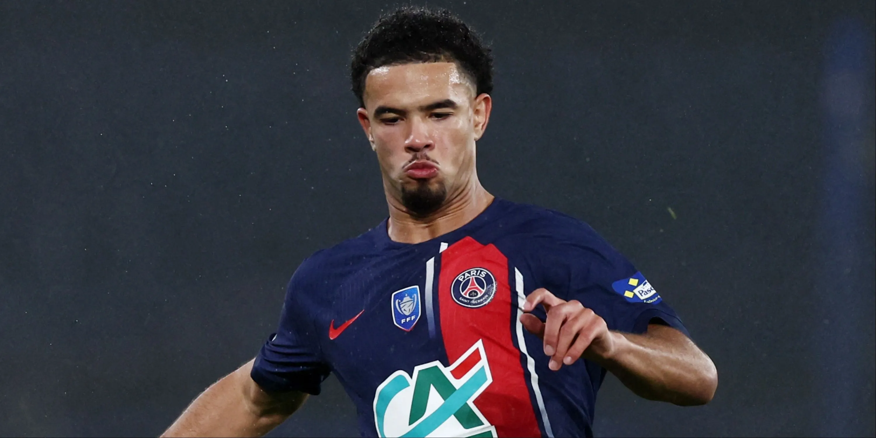 Tiền vệ trẻ Warren Zaire-Emery thi đấu nổi bật cho Paris Saint-Germain