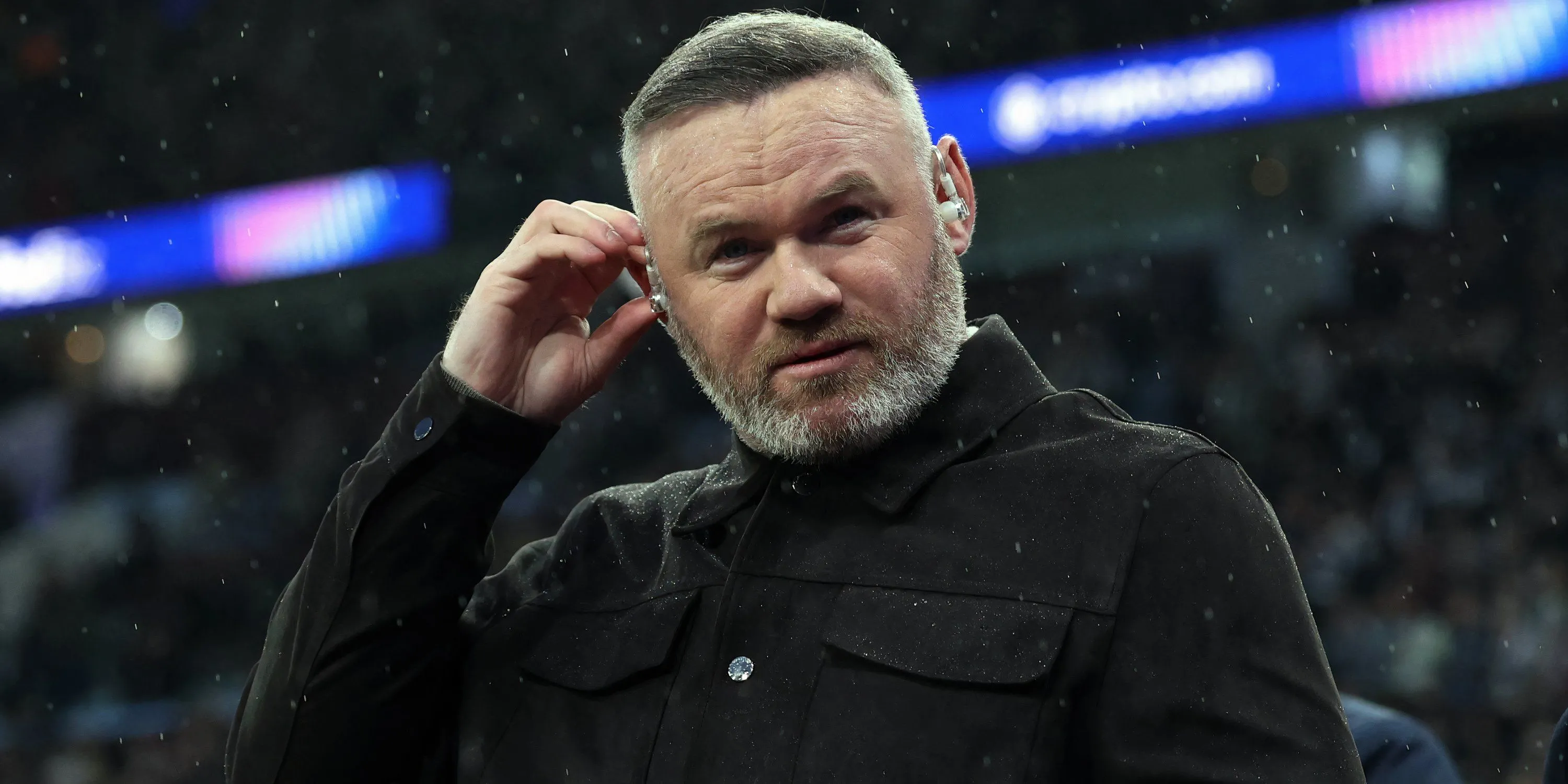 Wayne Rooney, cựu danh thủ Manchester United, trong vai trò bình luận viên chuyên nghiệp